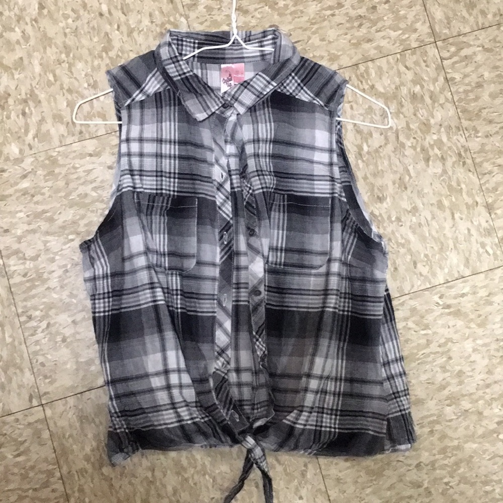 Kids L black and white plaid button down tie top